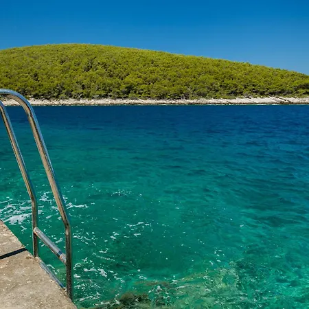 Stone Village Vela Luka