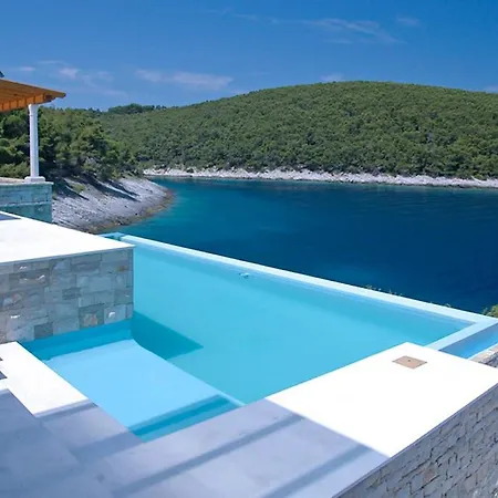 Вилла Stone Village